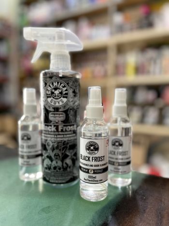 XỊT KHỬ MÙI HƯƠNG THƠM NAM TÍNH RẤT HAY CHEMICAL GUYS BLACK FROST AIR FRESHENER CHAI SANG NHỎ 100ML