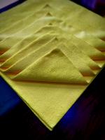 Khăn lau xe sợi Microfiber mềm và hút nước Alclean 40cmx40cm (vàng)